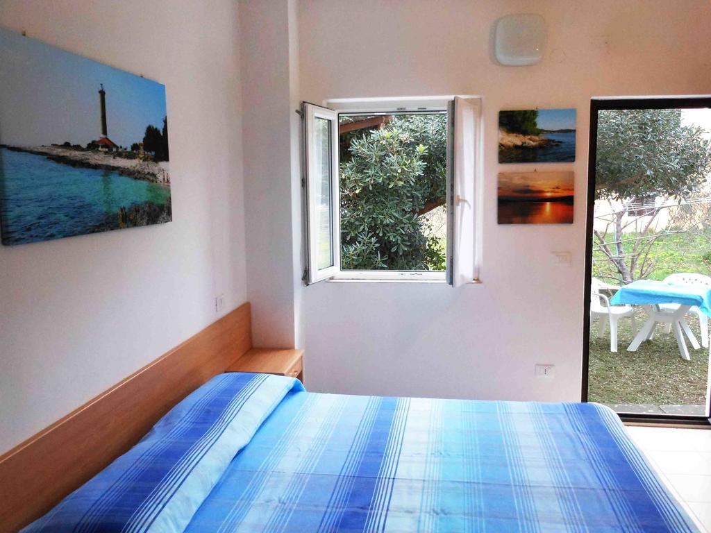 Apartments Eugenio Turizam سولين الغرفة الصورة